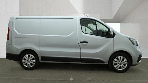 Renault Trafic Crew Cab Swb MJ22NNB  #3