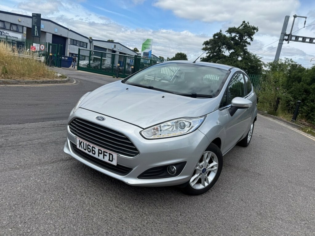 Ford Fiesta 1L Zetec Silver