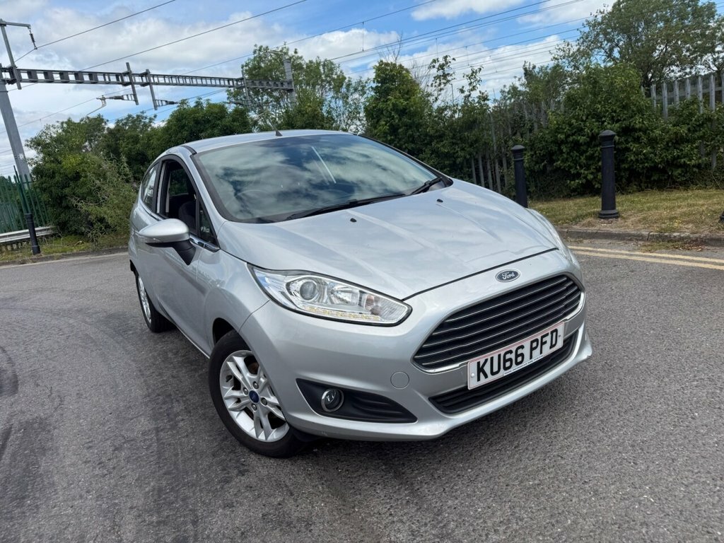 Ford Fiesta 1L Zetec KU66PFD Silver #4
