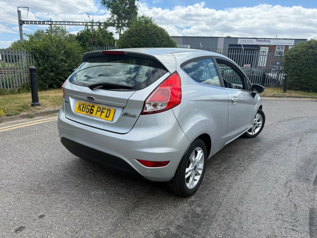 Ford Fiesta 1L Zetec KU66PFD Silver #3