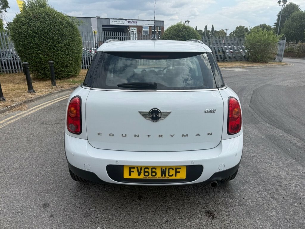 Mini Countryman 1.6L One White #2