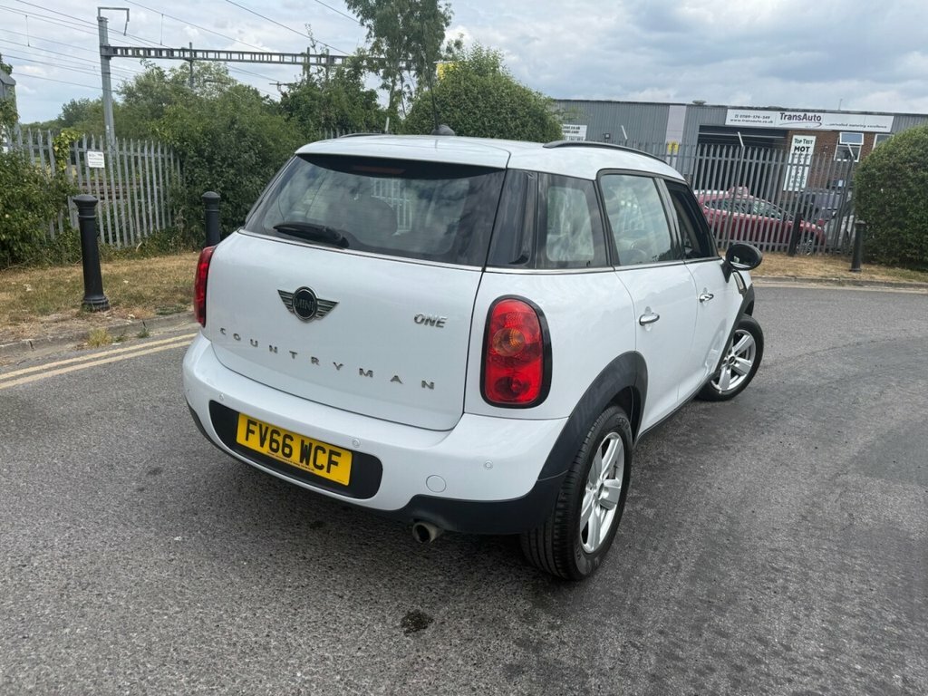 Mini Countryman 1.6L One White #3