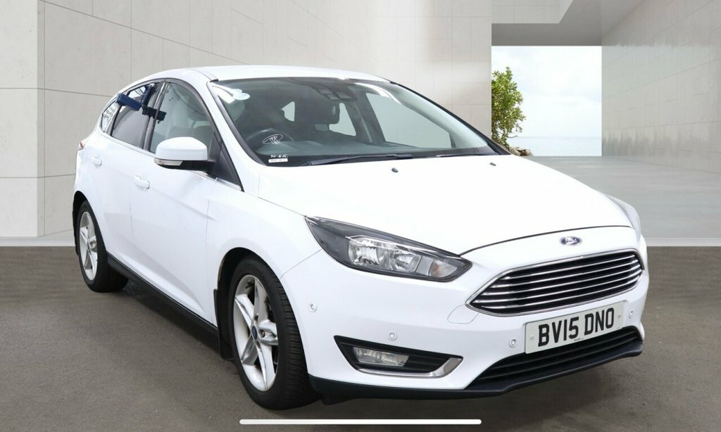 Ford Focus 1L Titanium White #2