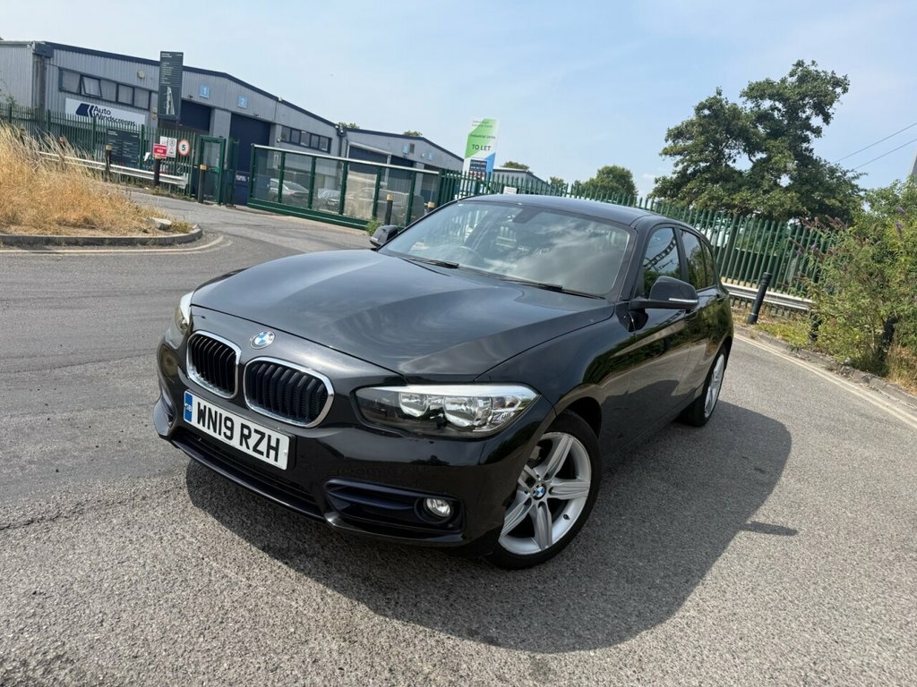 BMW 1 Series 1.5L Sport Black