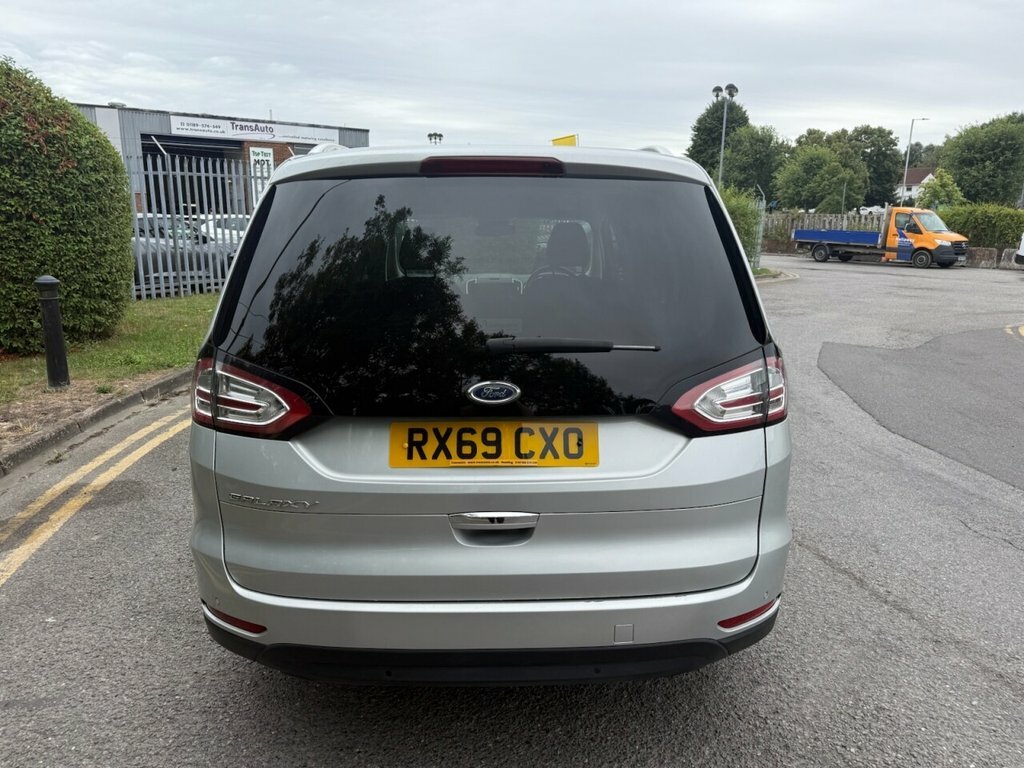 Ford Galaxy 2L Titanium Silver #2