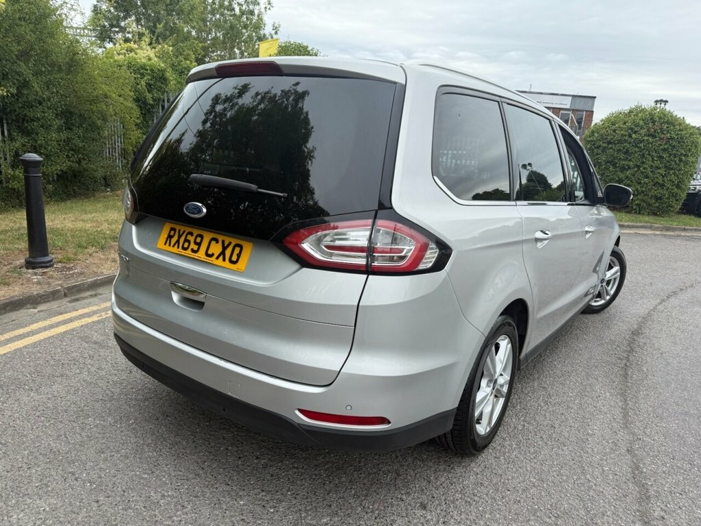 Ford Galaxy 2L Titanium Silver #3