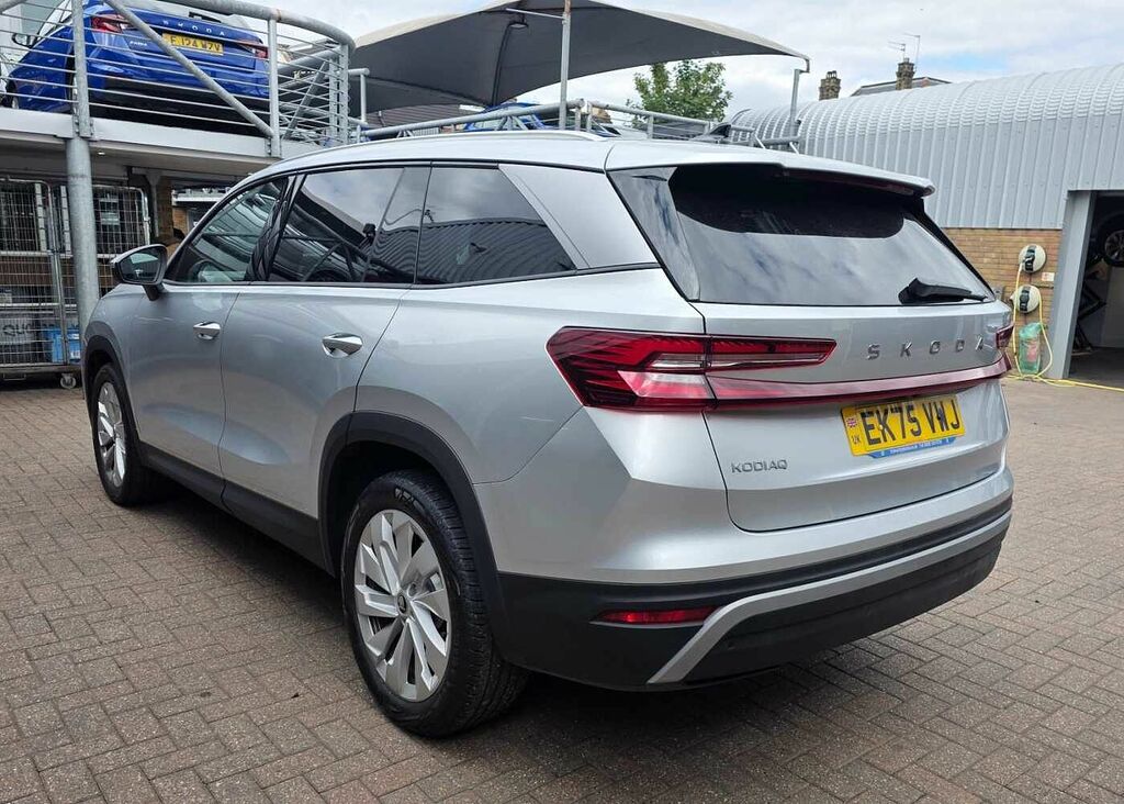 Skoda Kodiaq 2.0 Tdi Se L Dsg 7 Seat EK75VWJ Silver #3