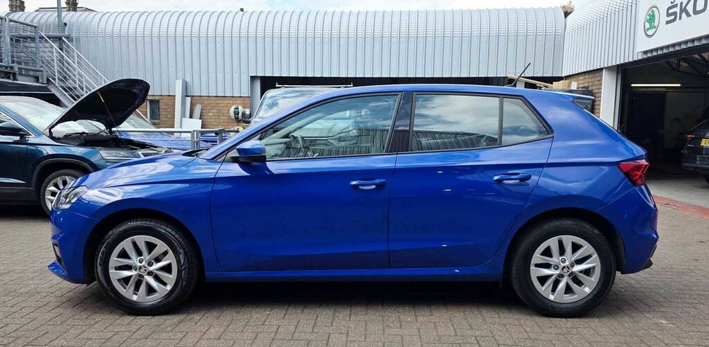 Skoda Fabia 1.0 Tsi Se Comfort EX24SVN Blue #4