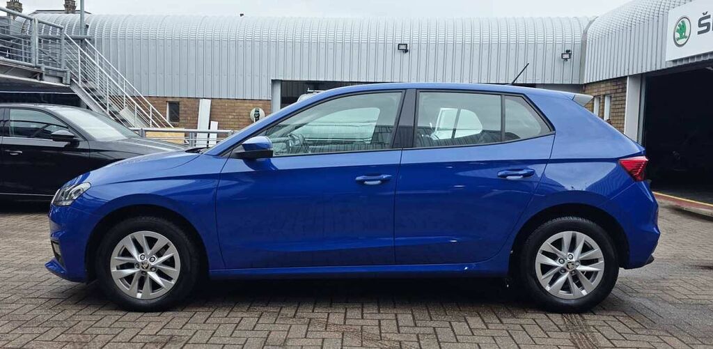 Skoda Fabia 1.0 Tsi Se Comfort EA22GWL Blue #4