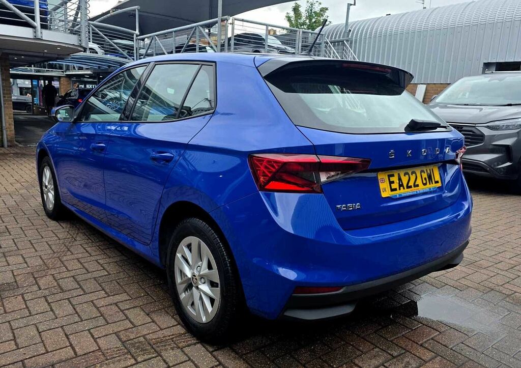 Skoda Fabia 1.0 Tsi Se Comfort EA22GWL Blue #3