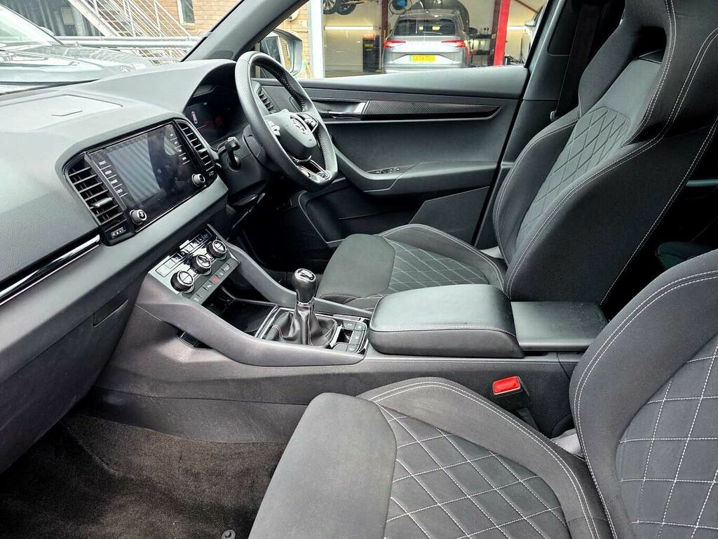 Skoda Karoq 1.5 Tsi Sportline EU72FXX Grey #2