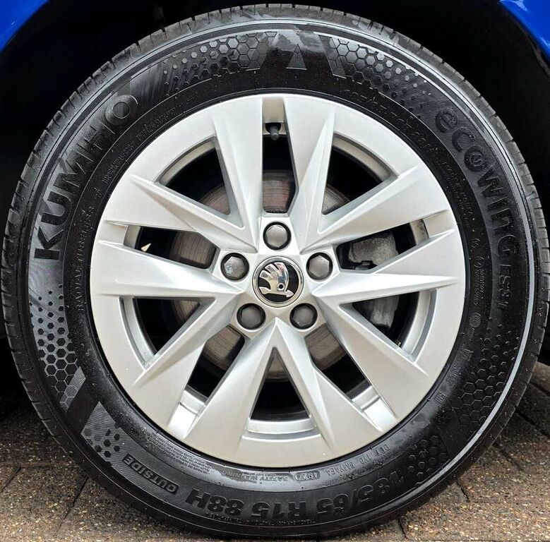 Skoda Fabia 1.0 Tsi Se Comfort EA22FYZ Blue #5