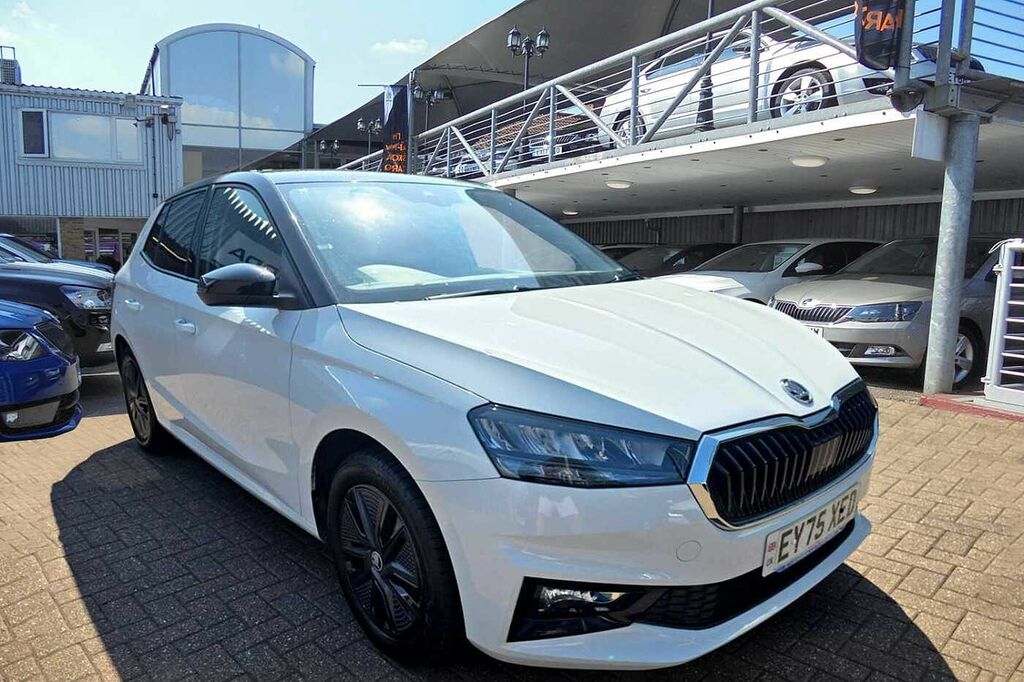 Skoda Fabia 1.0 Mpi 80 Design Edition White