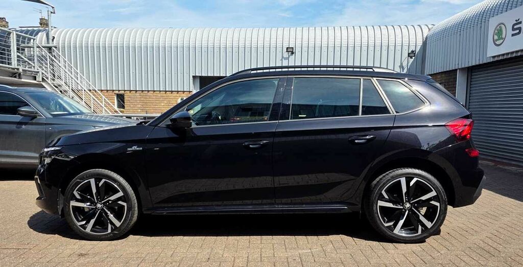 Skoda Kamiq 1.0 Tsi Monte Carlo Edition Dsg EF75XLV Black #4