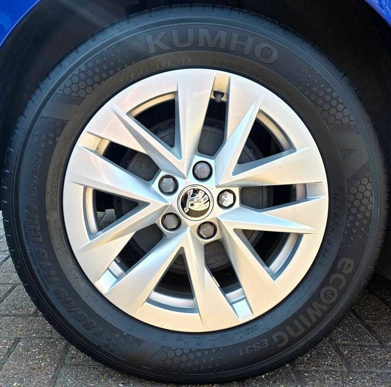 Skoda Fabia 1.0 Tsi Se Comfort EA22GPJ Blue #5