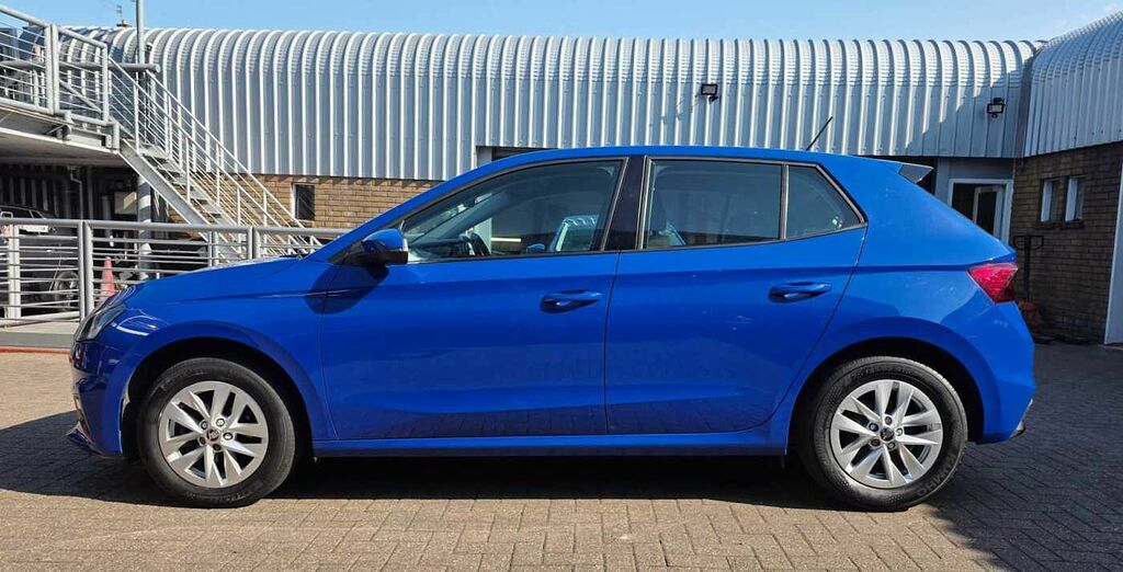 Skoda Fabia 1.0 Tsi Se Comfort EA22GPJ Blue #4