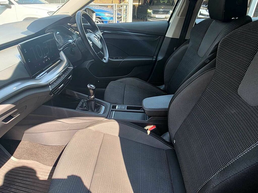 Skoda Octavia 1.0 Tsi Se EA23DZX Grey #2