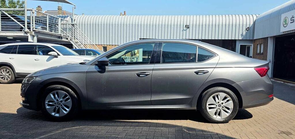 Skoda Octavia 1.0 Tsi Se EA23DZX Grey #4