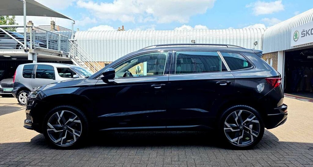 Skoda Karoq 2.0 Tsi Sportline Edition 4X4 Dsg Black #4