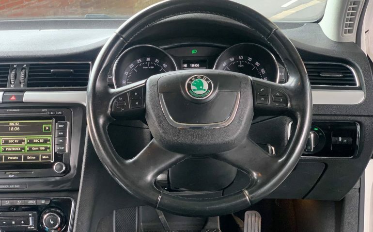 Skoda Superb 2.0 Tdi Elegance Dsg Euro 5 Grey #28