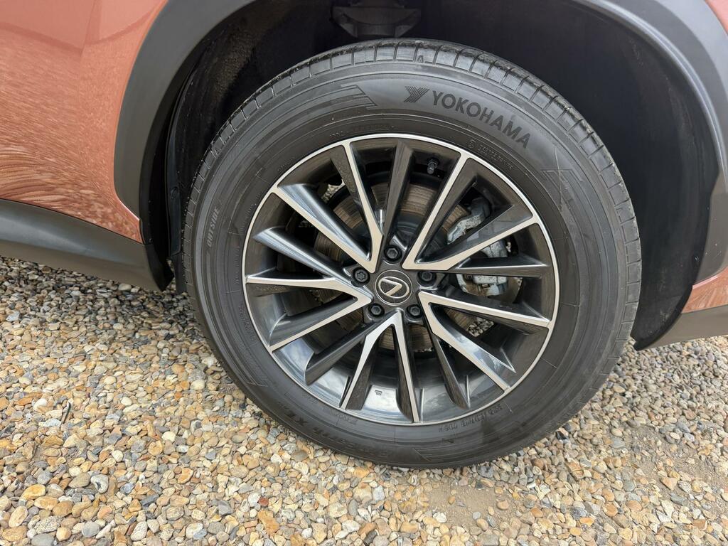 Lexus NX 2.5 450H 18.1Kwh Takumi Suv Plug-in Hy Silver #23
