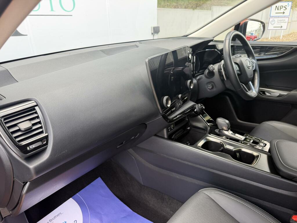 Lexus NX 2.5 450H 18.1Kwh Takumi Suv Plug-in Hy Silver #18