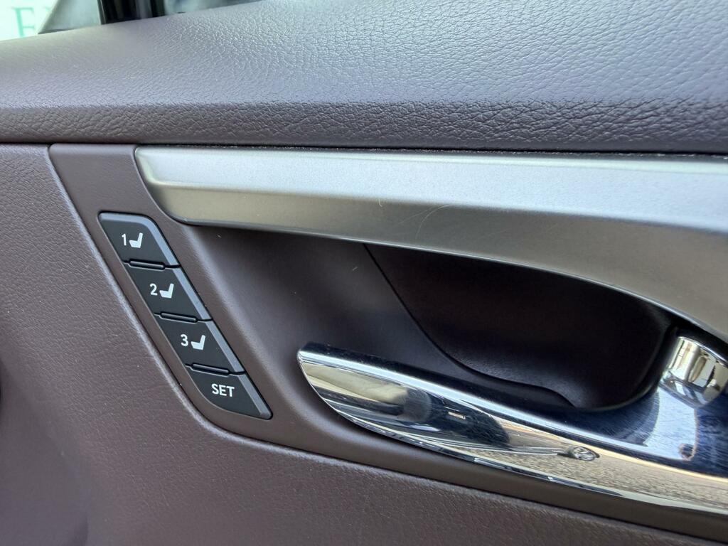 Lexus RX Luxury White #15