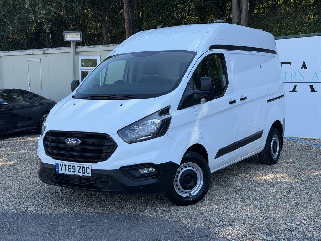 Ford Transit Custom Leader White