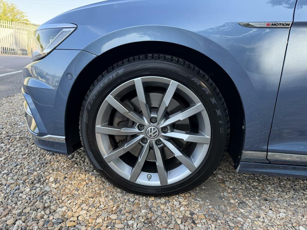 Volkswagen Passat  Silver #19