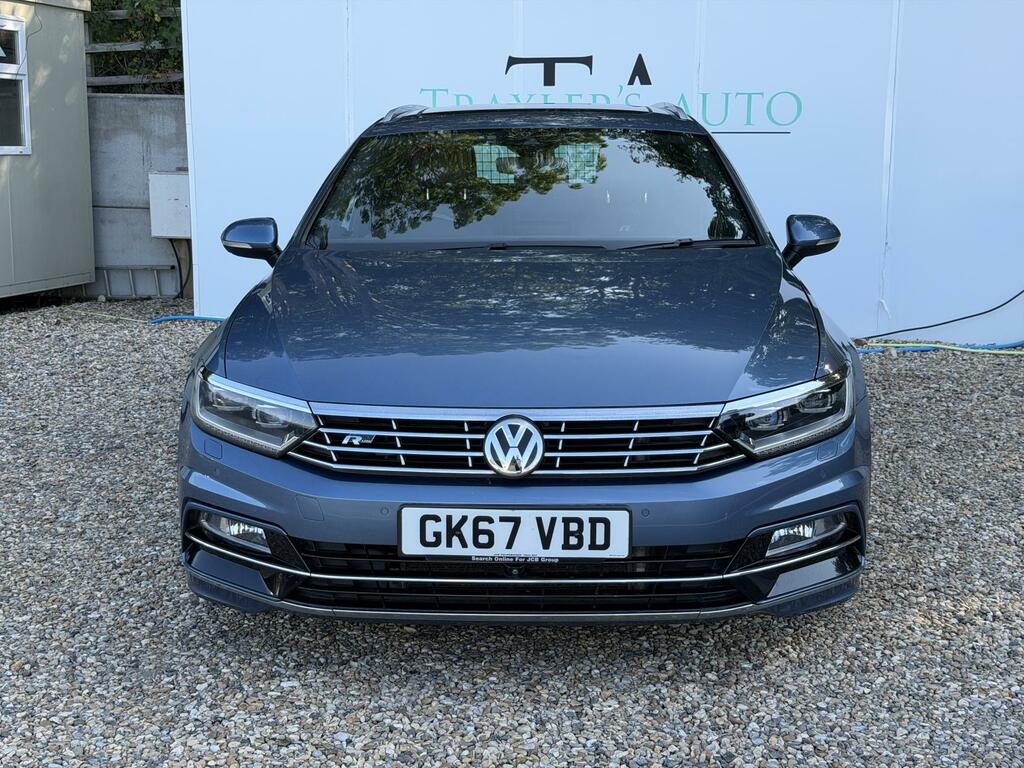 Volkswagen Passat R-line Blue