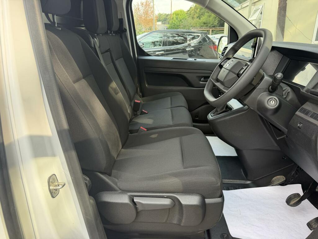 Vauxhall Vivaro 2.0 Turbo D 3100 Prime Panel Van 6Dr S Grey #11