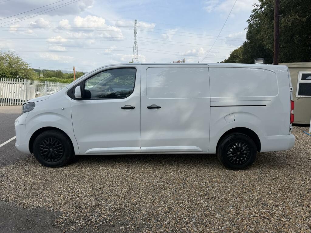 Vauxhall Vivaro Prime White #5