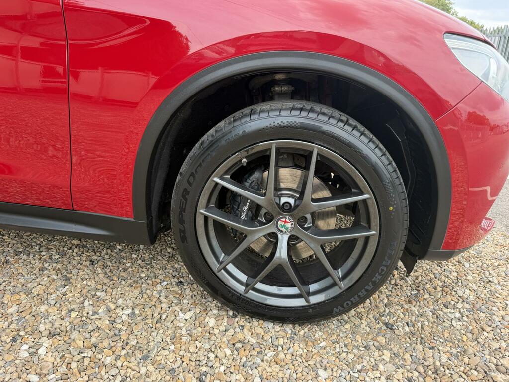 Alfa Romeo Stelvio 2.2 Td Super Red #15