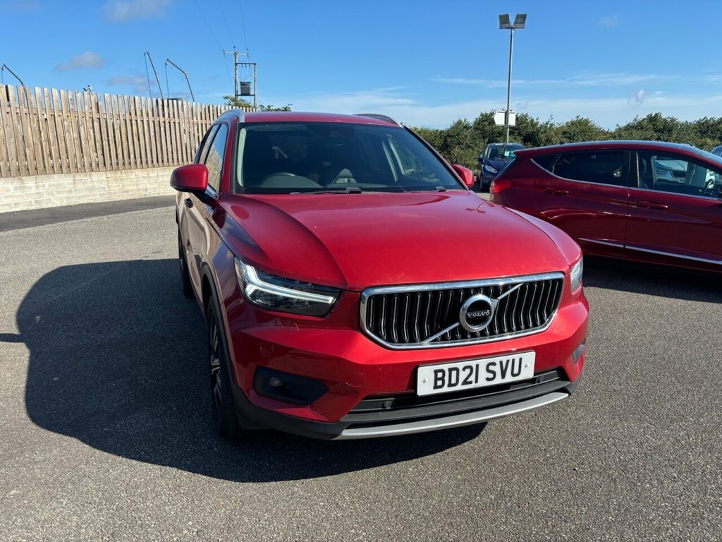 Volvo XC40 Suv Red
