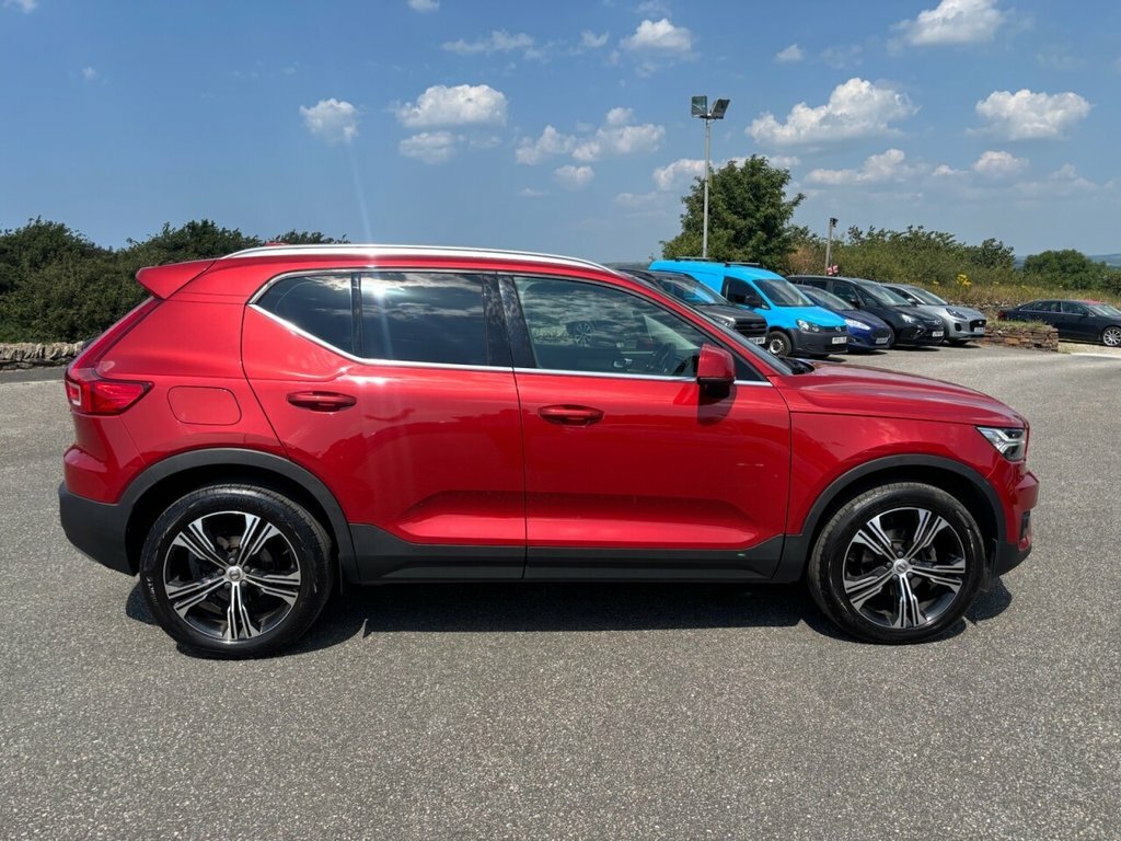 Volvo XC40 Suv BD21SVU Red #4