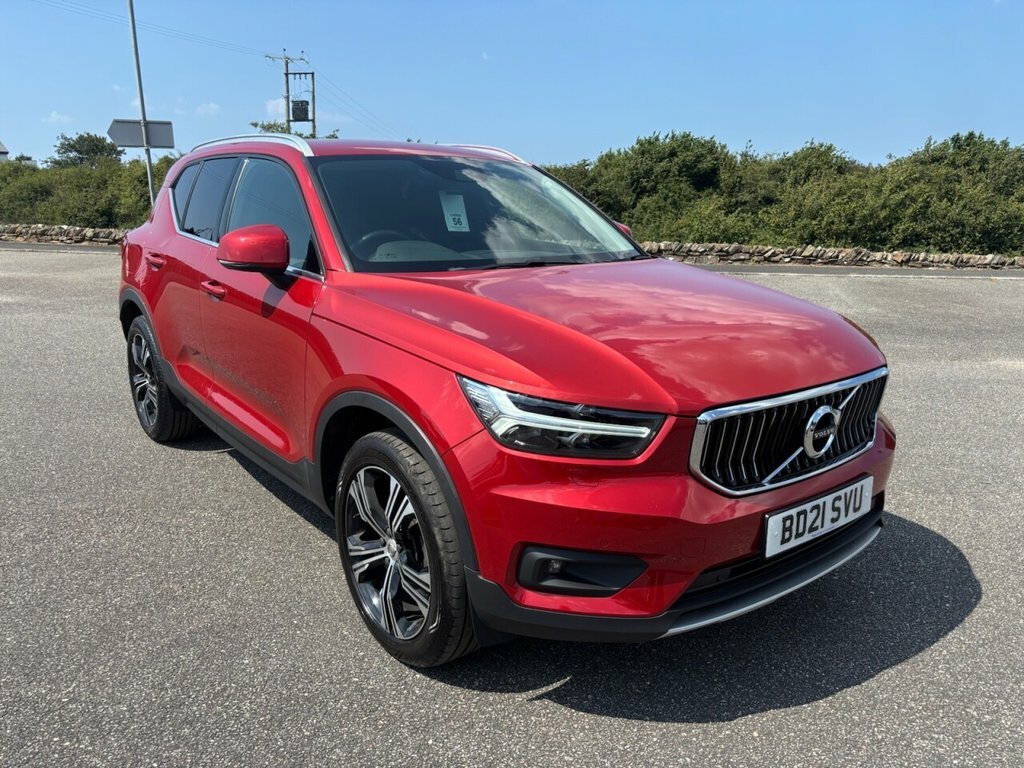 Volvo XC40 Suv Red
