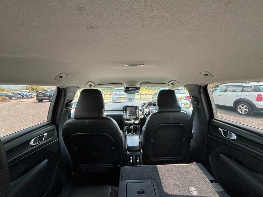 Volvo XC40 Suv BD21SVU Red #3