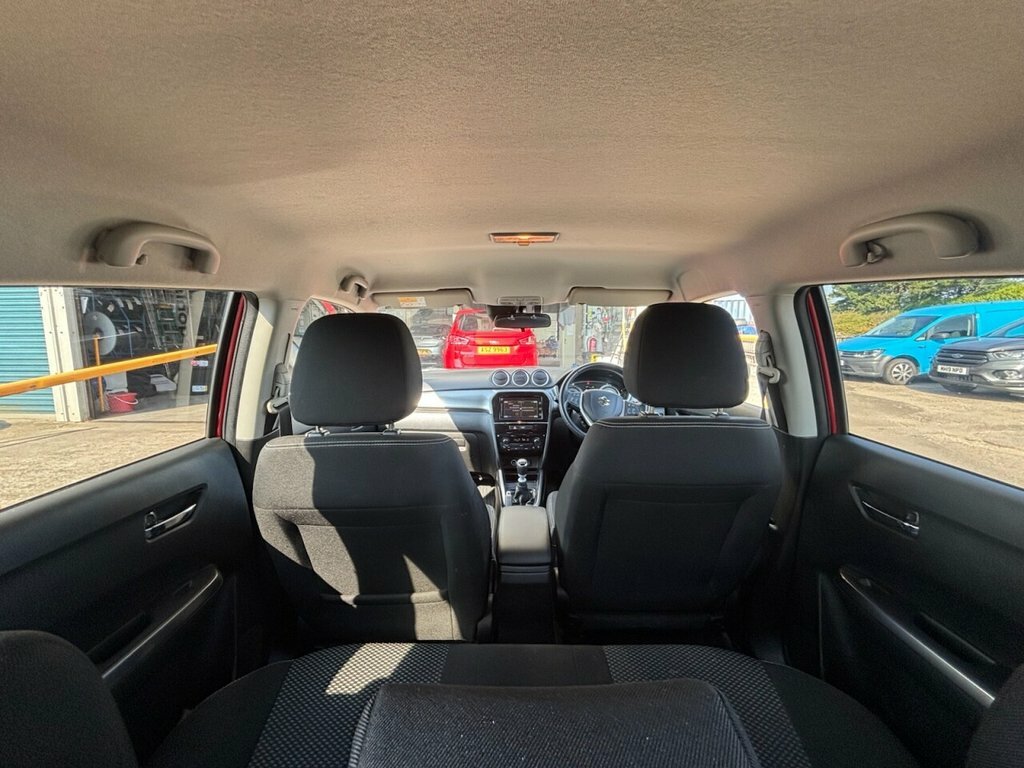 Suzuki Vitara Suv Red #3