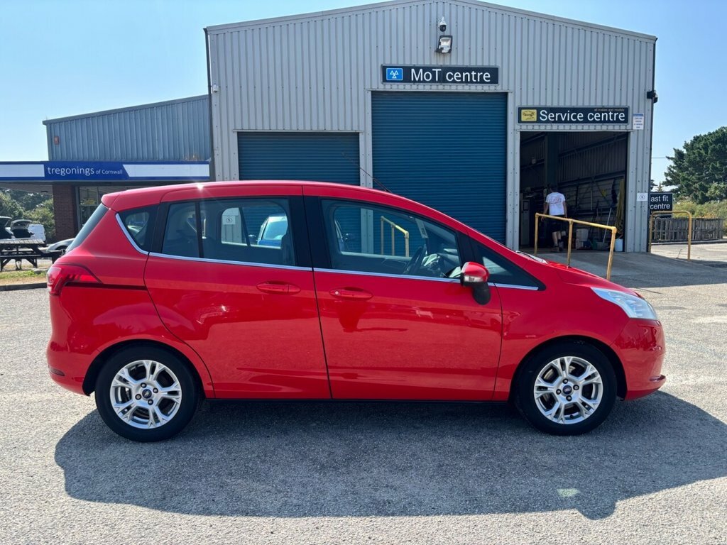Ford B-Max Mpv Red #4