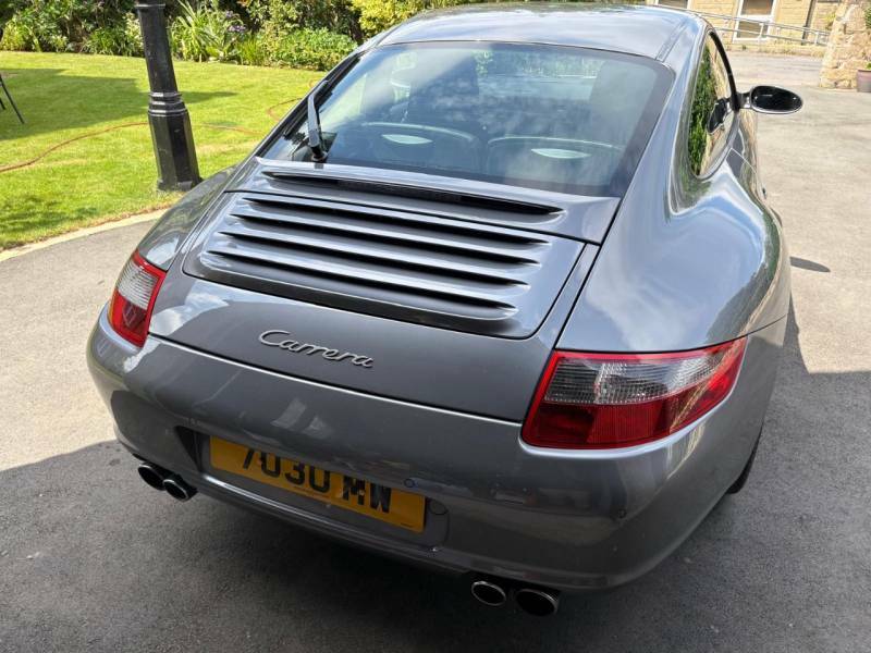 Porsche 911 2dr Grey #2