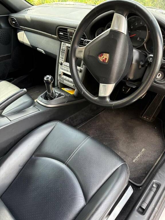 Porsche 911 Gt3 31 Silver #7