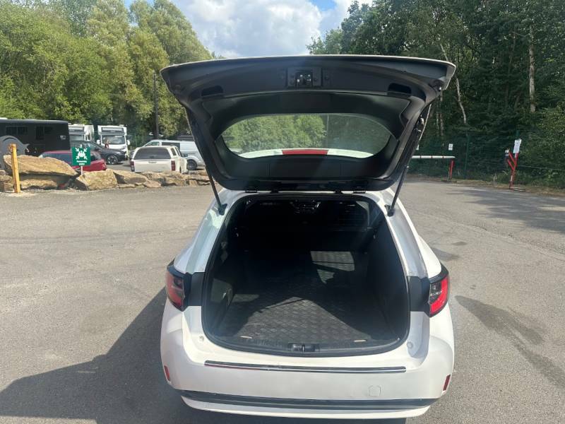 Toyota Corolla 1.8 Vvt-i Hybrid Commercial 2023 Car Derived White #6