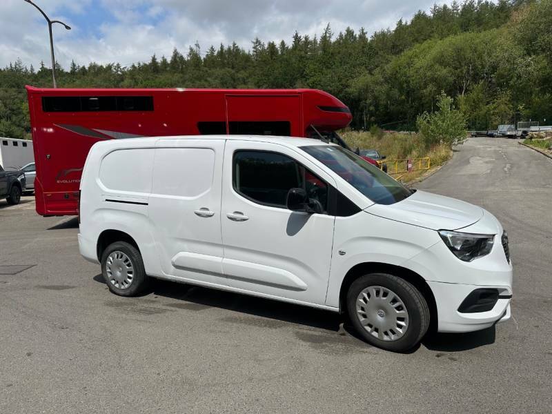 Vauxhall Combo 2300 1.5 Turbo D 100Ps H1 Pro Van 2023 White #2
