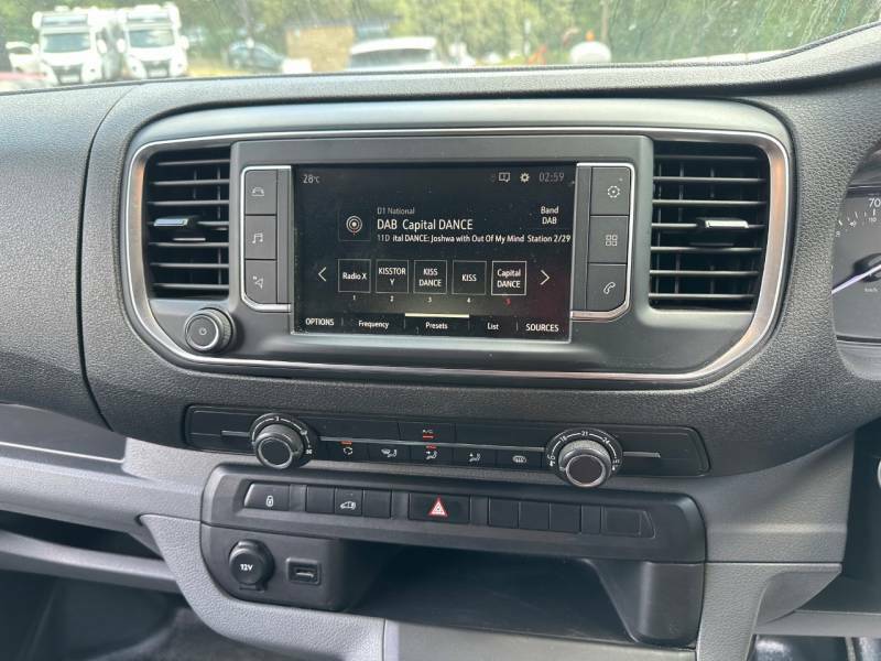 Vauxhall Vivaro Vivaro F2700 Dynamic Ss White #15