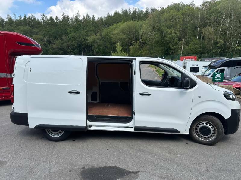 Vauxhall Vivaro Vivaro F2700 Dynamic Ss White #10