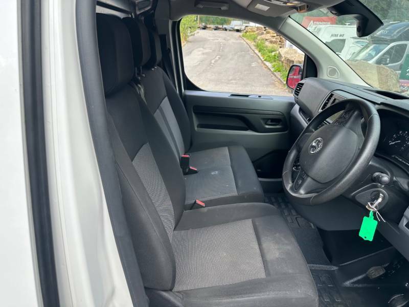 Vauxhall Vivaro Vivaro F2700 Dynamic Ss White #13