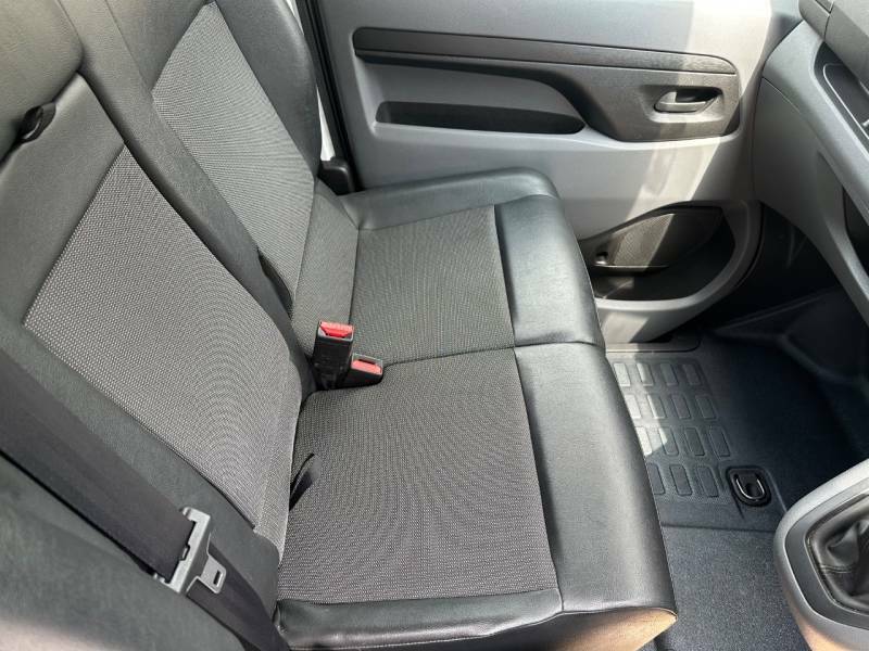 Vauxhall Vivaro 2900 1.5D 100Ps Dynamic H1 Van White #19