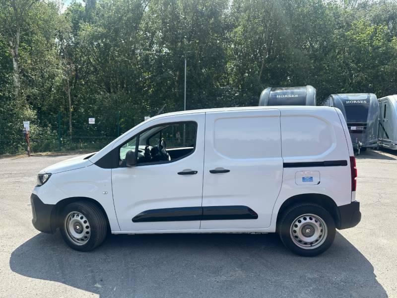 Vauxhall Combo 1.5 Turbo D 100Ps Prime H1 Van 2024 White #5