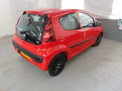 Peugeot 107 1.0 12V Active Hatchback Euro 5 Red #4
