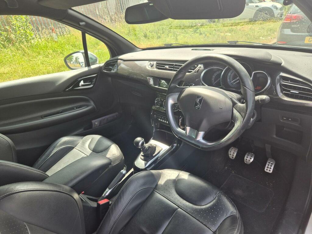 Citroen DS3 1.6 Thp Dsport Plus Euro 5 White #2